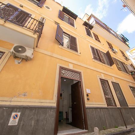 Casa Vacanze Alma B&B: Seafront Apartment Near Pozzuoli Center Exterior photo